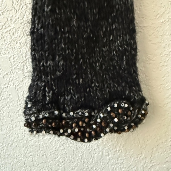 renee c. Gray beaded Mohair Wool Blend Cropped Bell Sleeve Sweater Size L - Picture 10 of 13